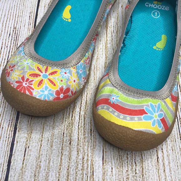 Chooze Shoes Chooze Shoes Twirl Ballet Flats In Charm